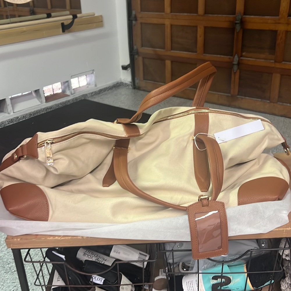 Henny + Lev Canvas Weekender - Picture 2 of 7